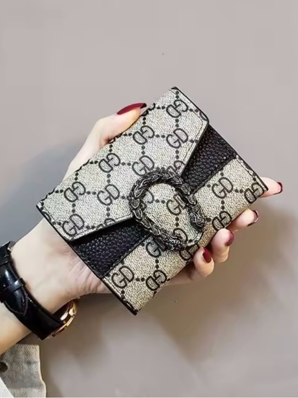Kohl's Black and Beige Patterned Women's Wallet